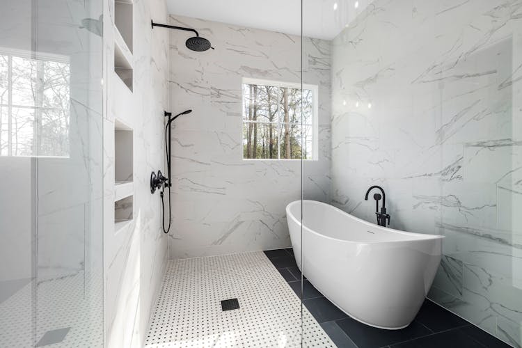 Modern Bathroom With White Marble Tiles