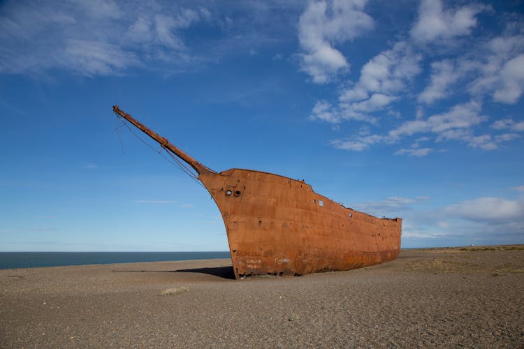 Barco Marjory Glen, A Rusty Ship On The Beach In Santa Cruz Province, Argentina 