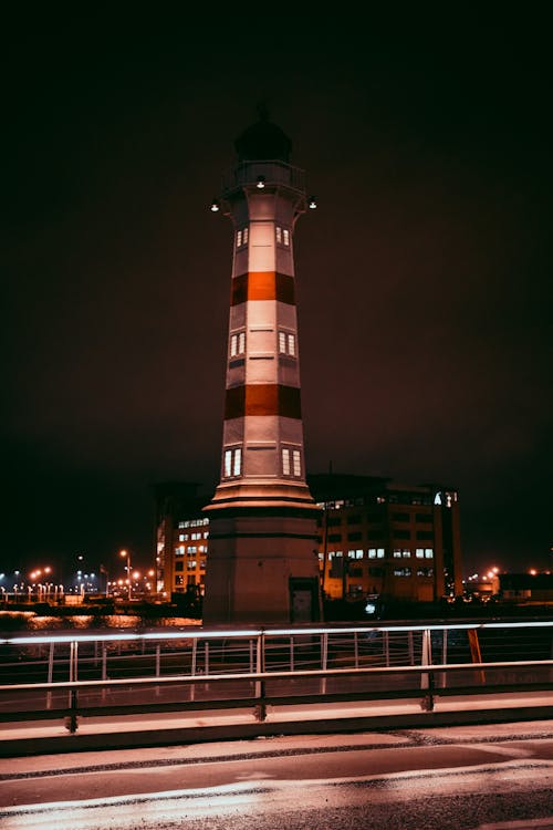 Photos gratuites de bâtiments, citadin, illuminé