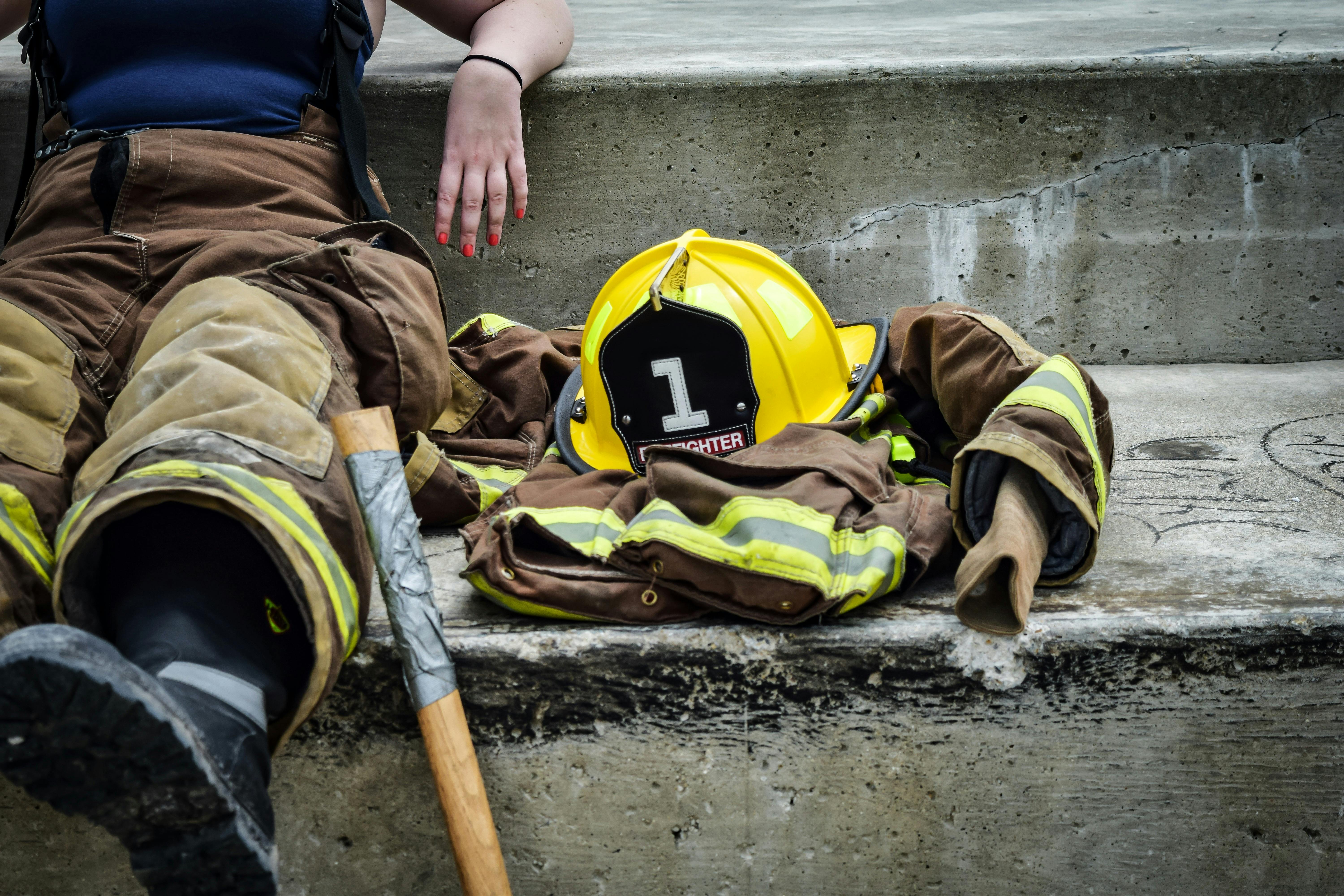 200+] Firefighter Backgrounds | Wallpapers.com