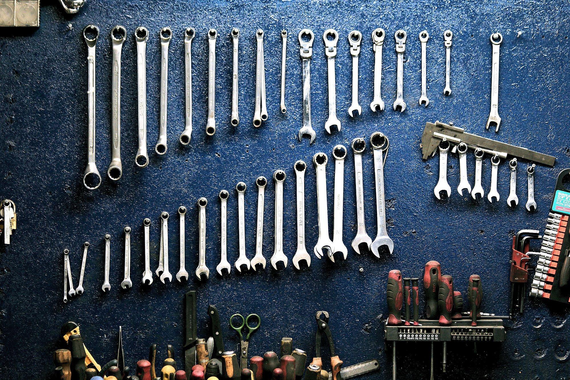 Industrial metalworking sparks