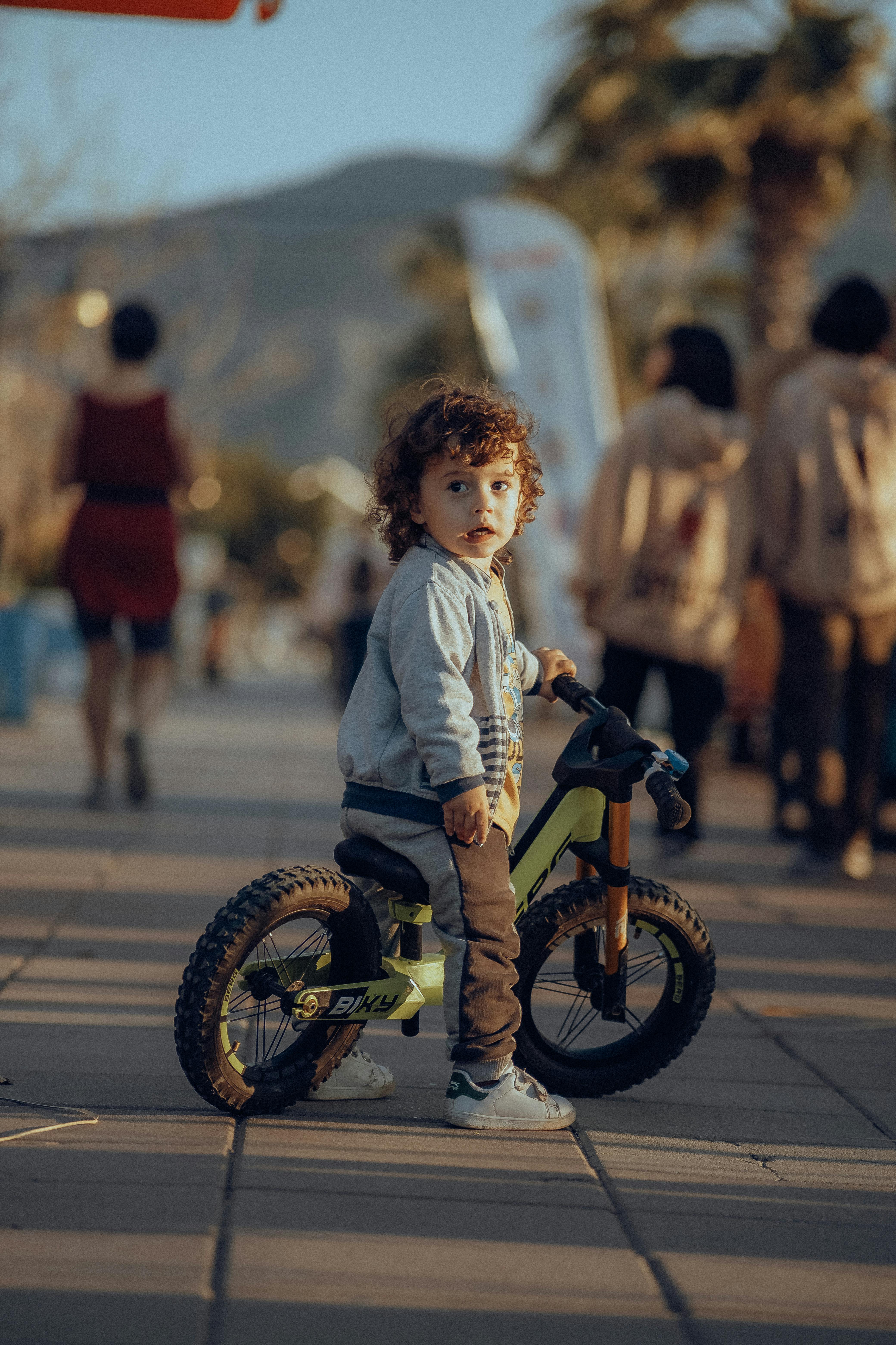 Cycling on pavement with child sale