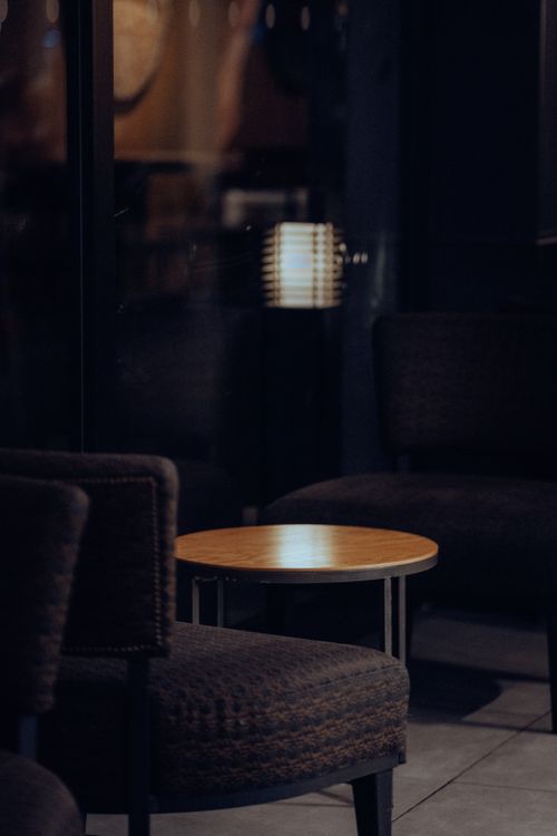 Free Luxury hotel lobby with stylish seating area and ambient lighting in Fethiye, Türkiye. Stock Photo