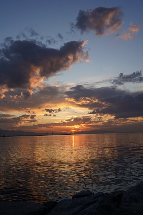 Fotobanka s bezplatnými fotkami na tému modrá obloha, more, mraky