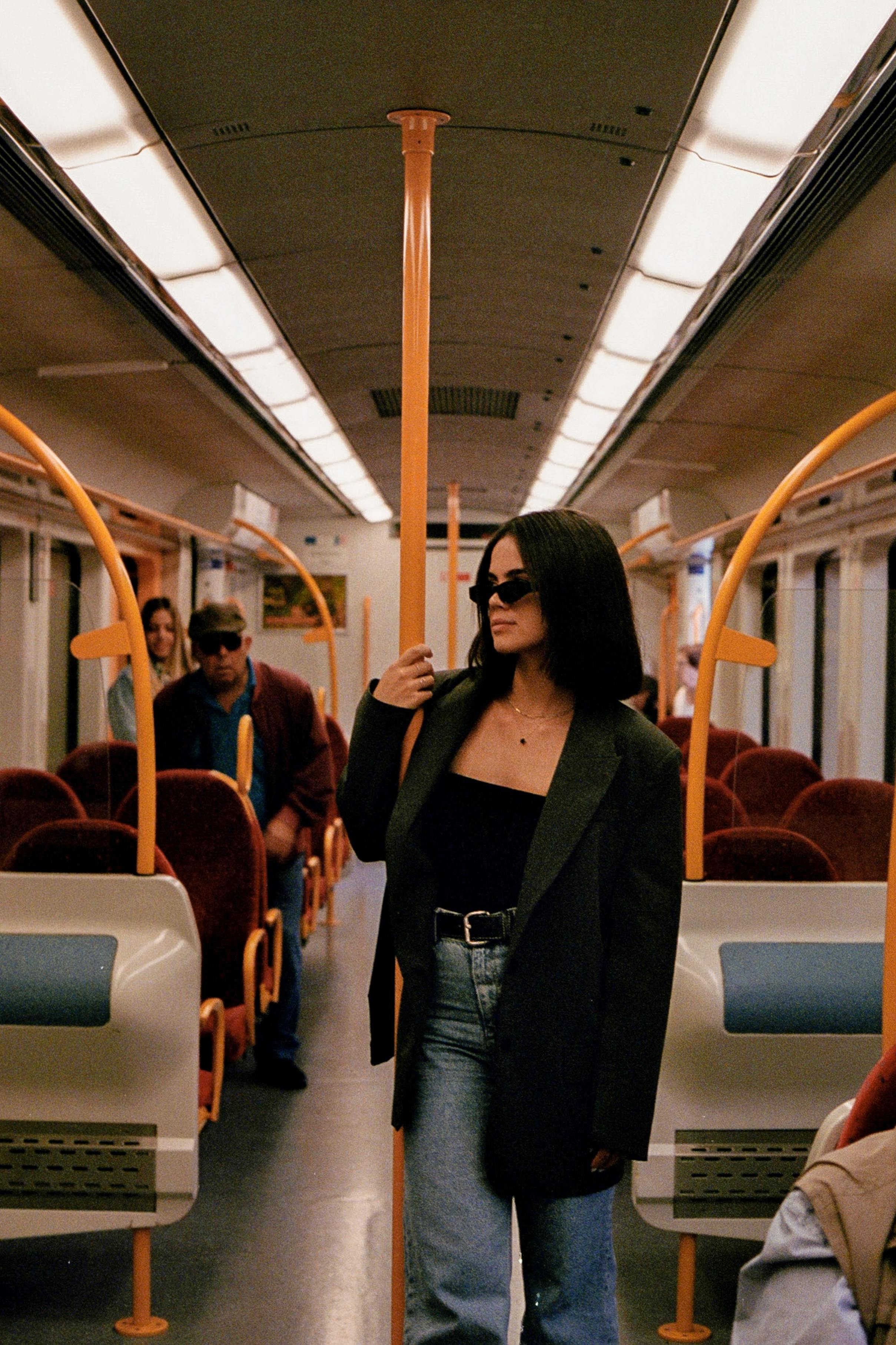 De franc Foto d'estoc gratuïta de 35 mm, Analògic, anar de casa a la feina Foto d'estoc