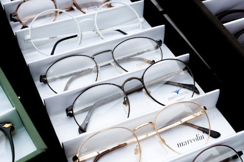 Kostenlos Verschiedene Brillen Zur Auswahl Stock-Foto