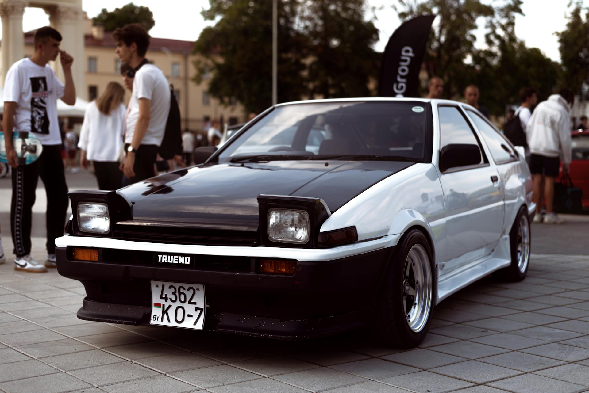 White Toyota Sprinter Trueno