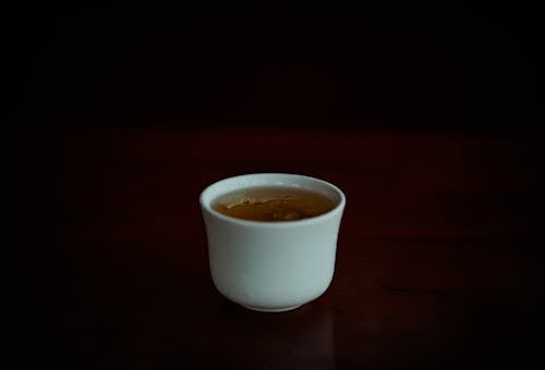 杯茶的選擇性聚焦照片