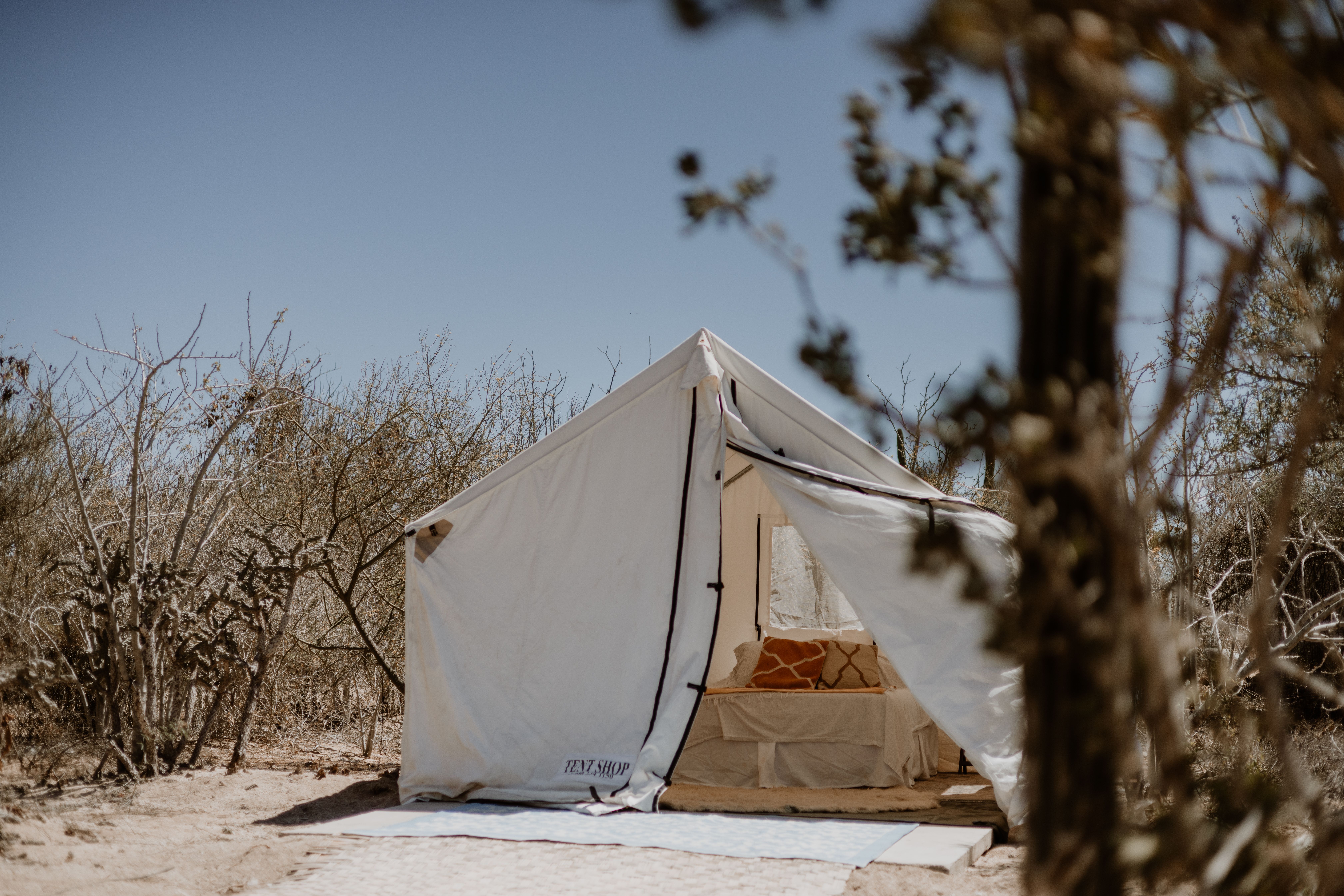 Glamping at Lake Garda: Campsites with Safari Tents