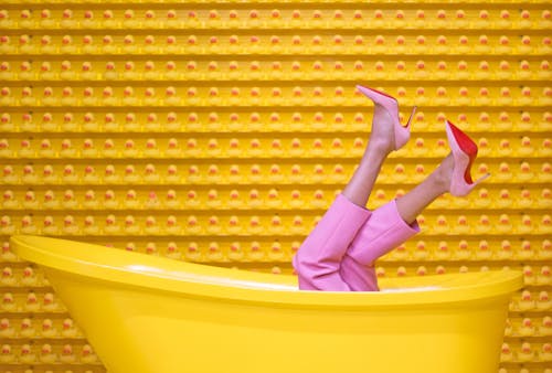 Free Yellow Steel Bathtub Stock Photo