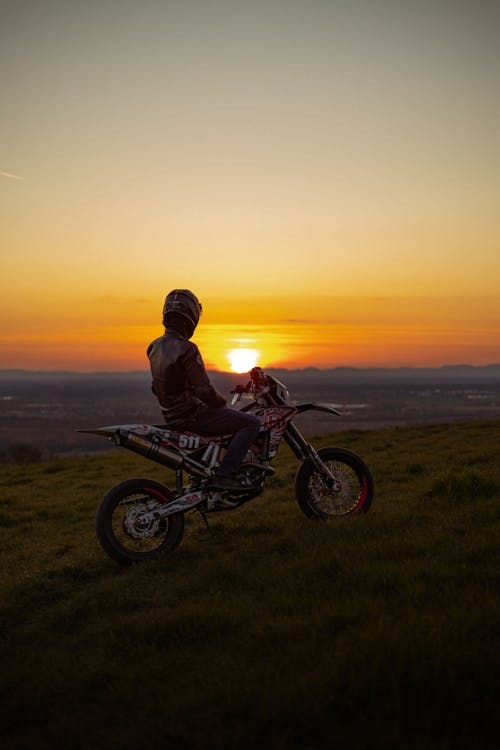 Sunset Dirt bike