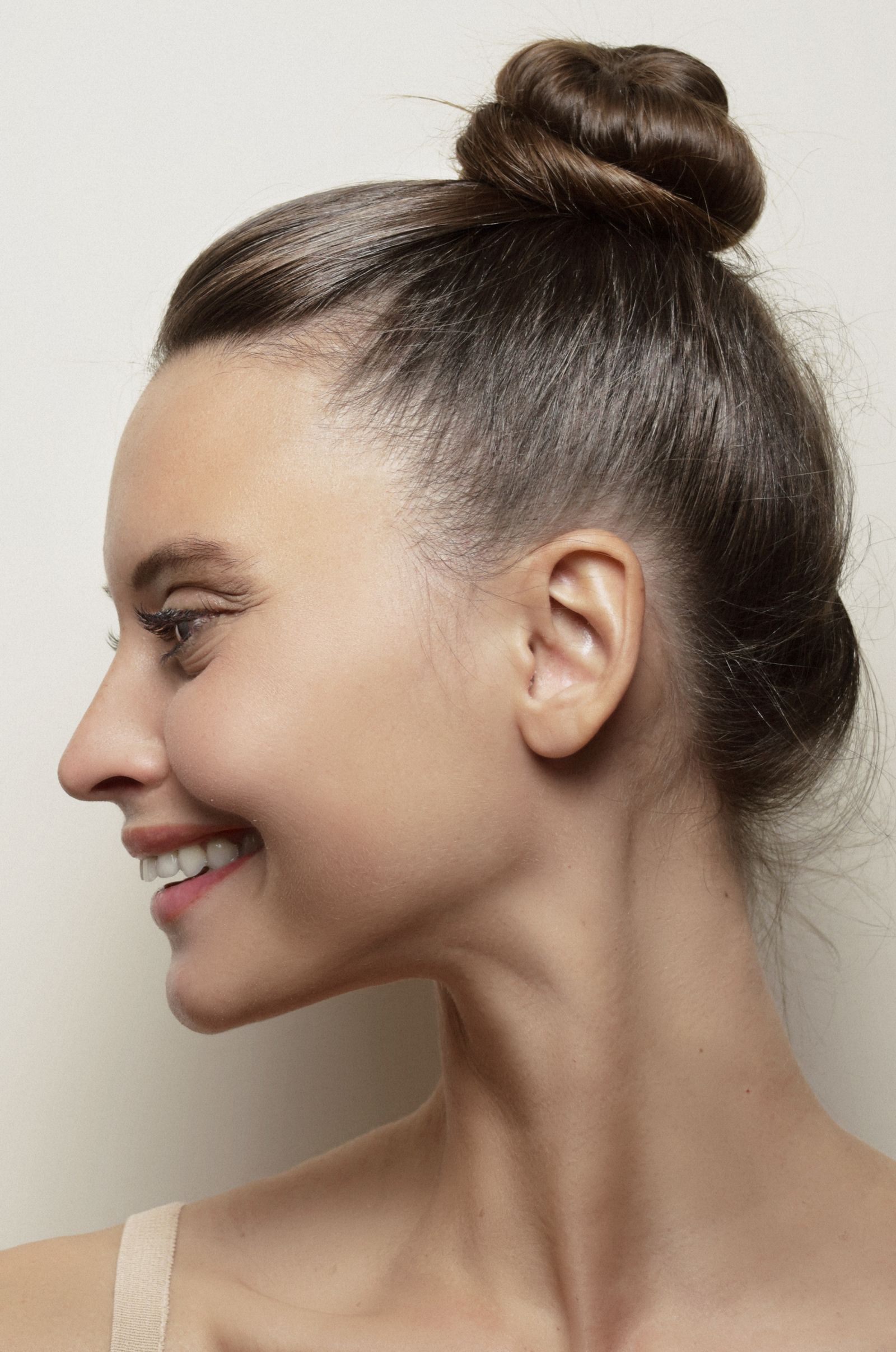 Glossy hair - gładkie lśniące włosy z efektem tafli