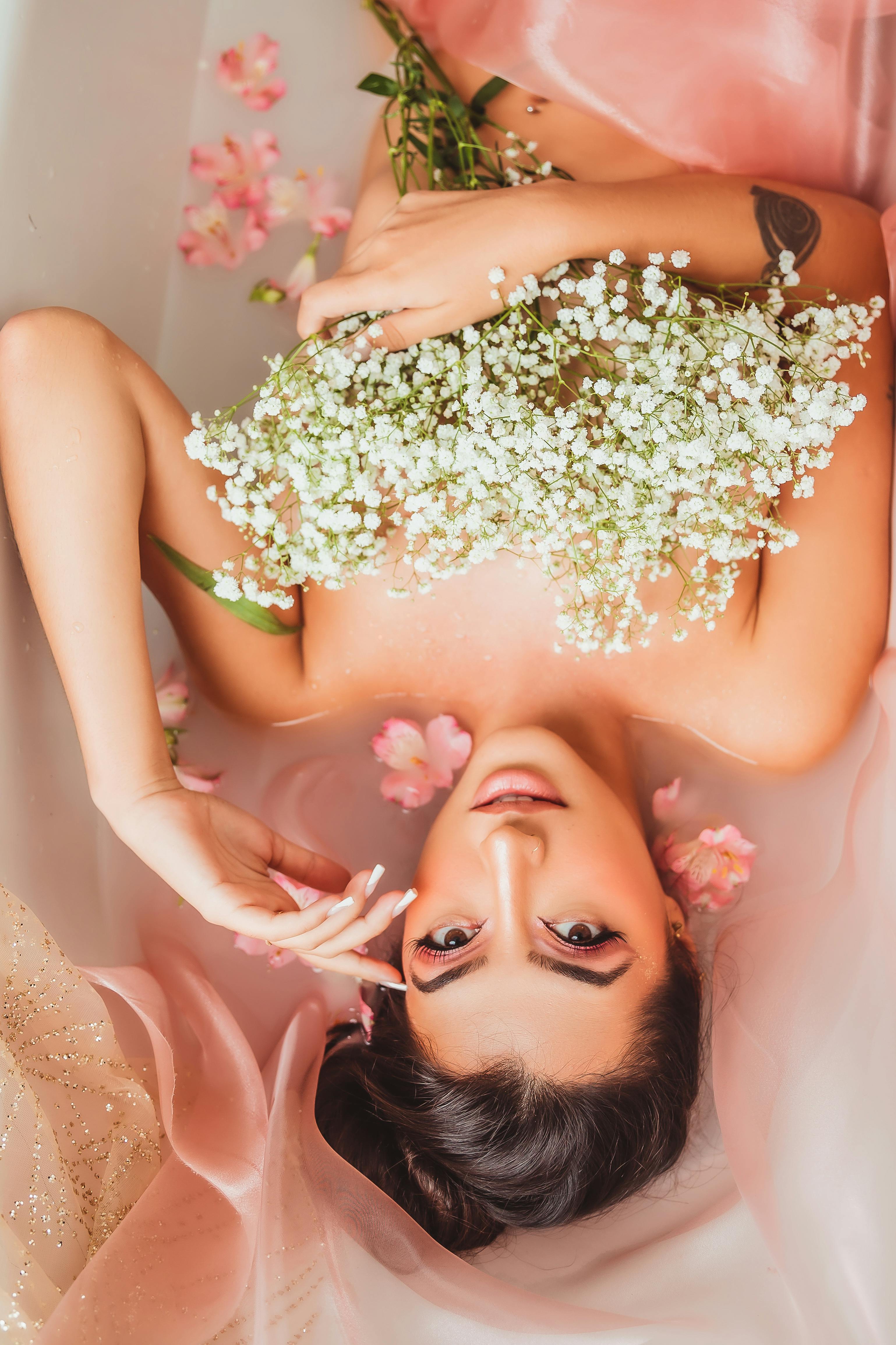 Naked Woman Lying Down · Free Stock Photo