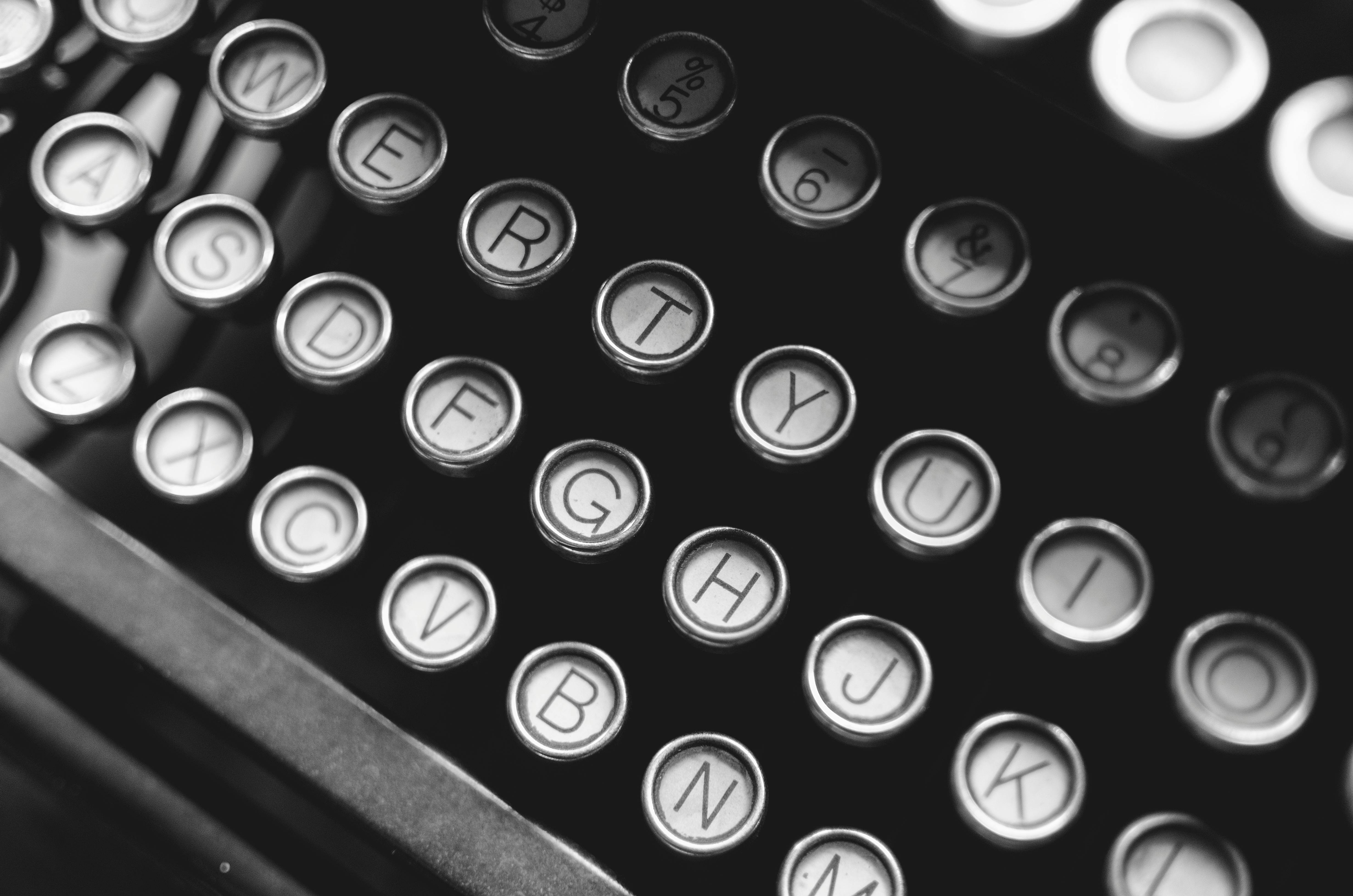 Free stock photo of aesthetics, black and white, typewriter