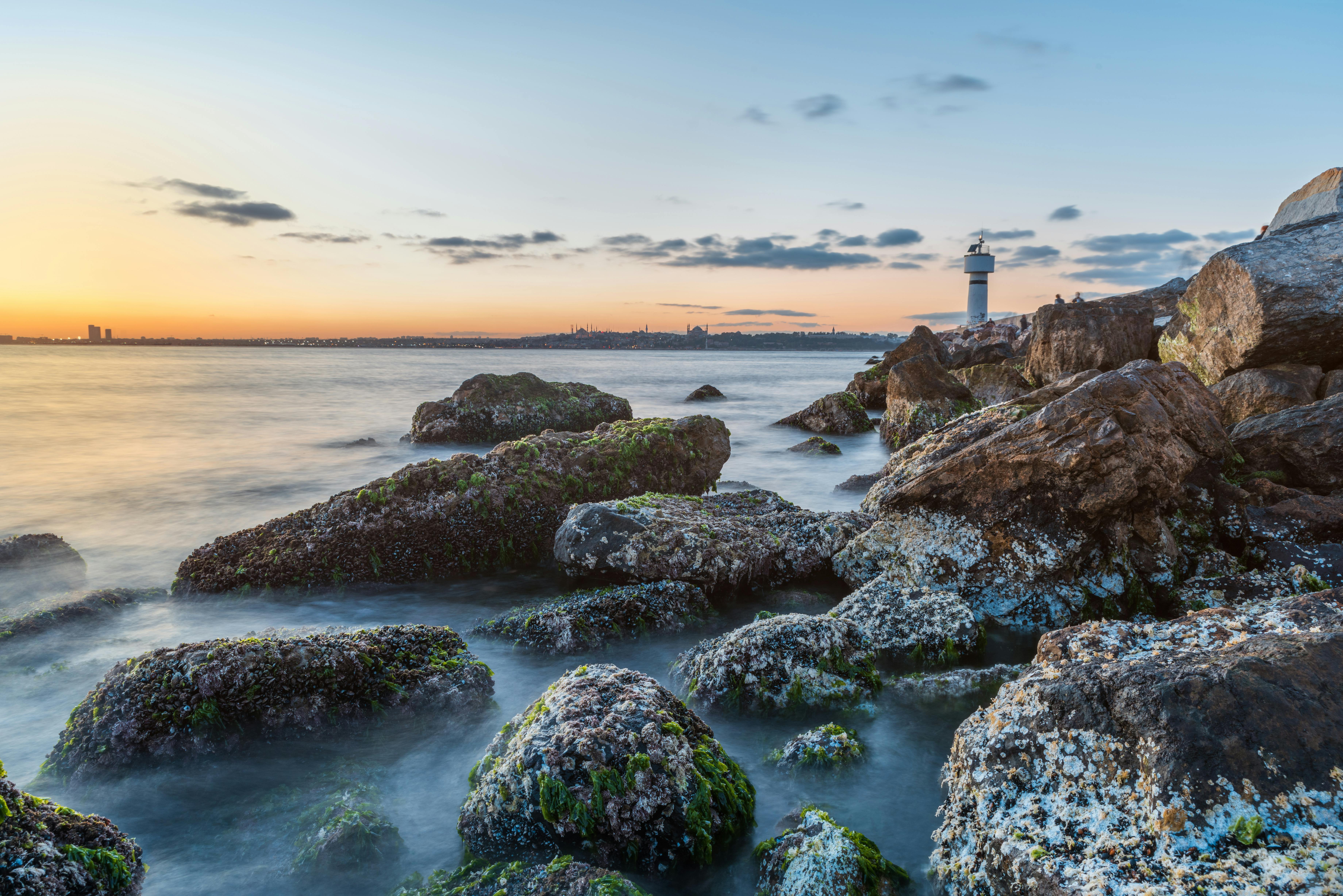 Rocky beach Wallpaper 4K, Sunset, Seascape, Coastline