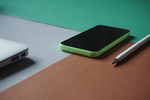 зеленый Iphone 5c