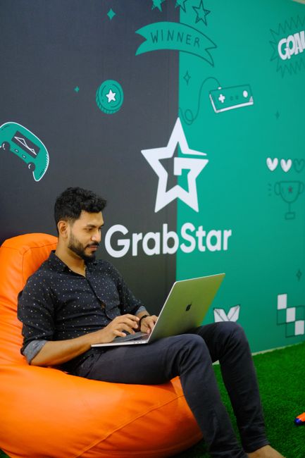 Bengaluru-based startup founder says he stopped recruiting men from Bihar, UP, Rajasthan, MP; netizens div Bengaluru-based startup founder says he stopped recruiting men from Bihar, UP, Rajasthan, MP; netizens div