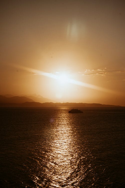 คลังภาพถ่ายฟรี ของ ขอบฟ้า, ซิลูเอตต์, ดวงอาทิตย์