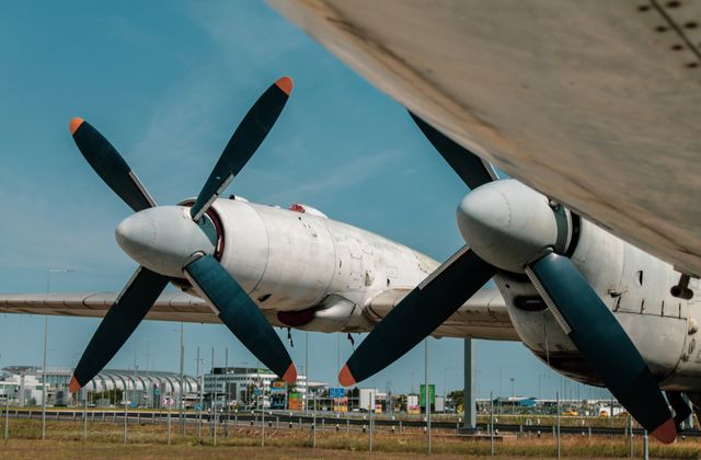 Detailed view of vintage airplane propellers showcasing aviation heritage in Budapest. — arriving in Budapest