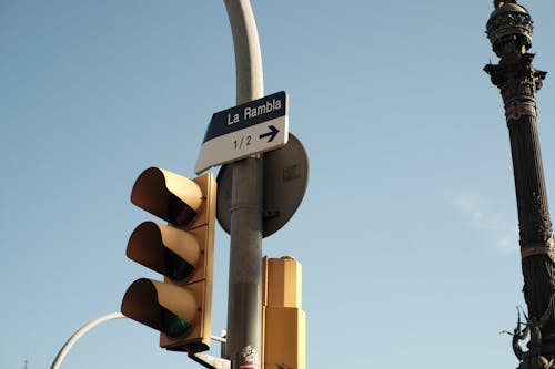 Imagine de stoc gratuită din Barcelona, indicator stradal, semafor
