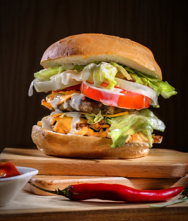 Free Close-Up Photo of a Cheese Burger  Stock Photo