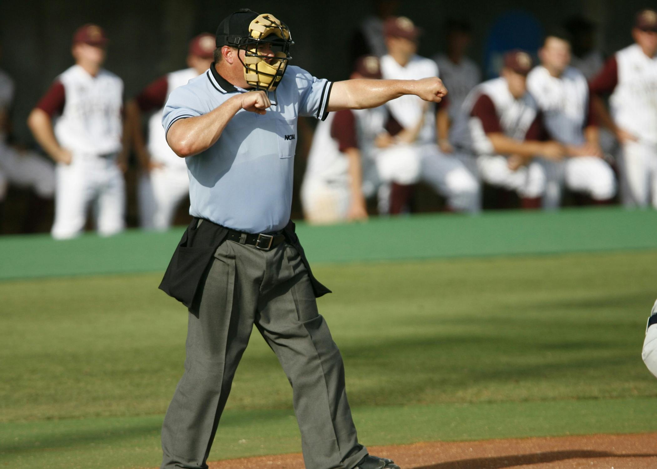 Baseball Umpire Uniform History - SportsRec