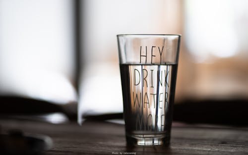 бесплатная Прозрачный стакан для питья Стоковое фото