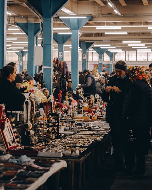 Fotobanka s bezplatnými fotkami na tému bazár, ľudia, mesta