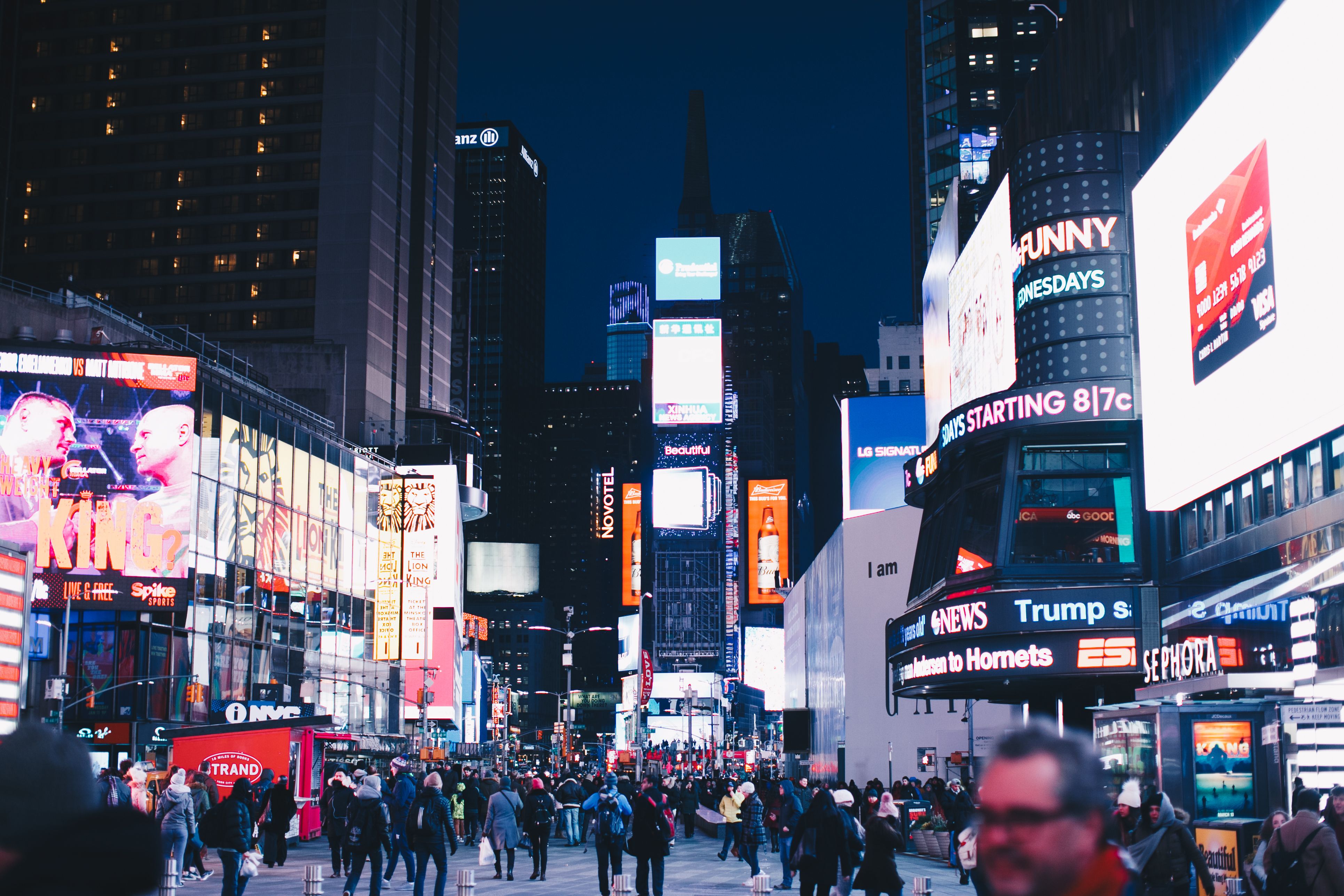 People Walks in Time Square \u00b7 Free Stock Photo