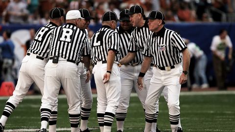 The qualifier and the eliminator: how a four-team playoff is built