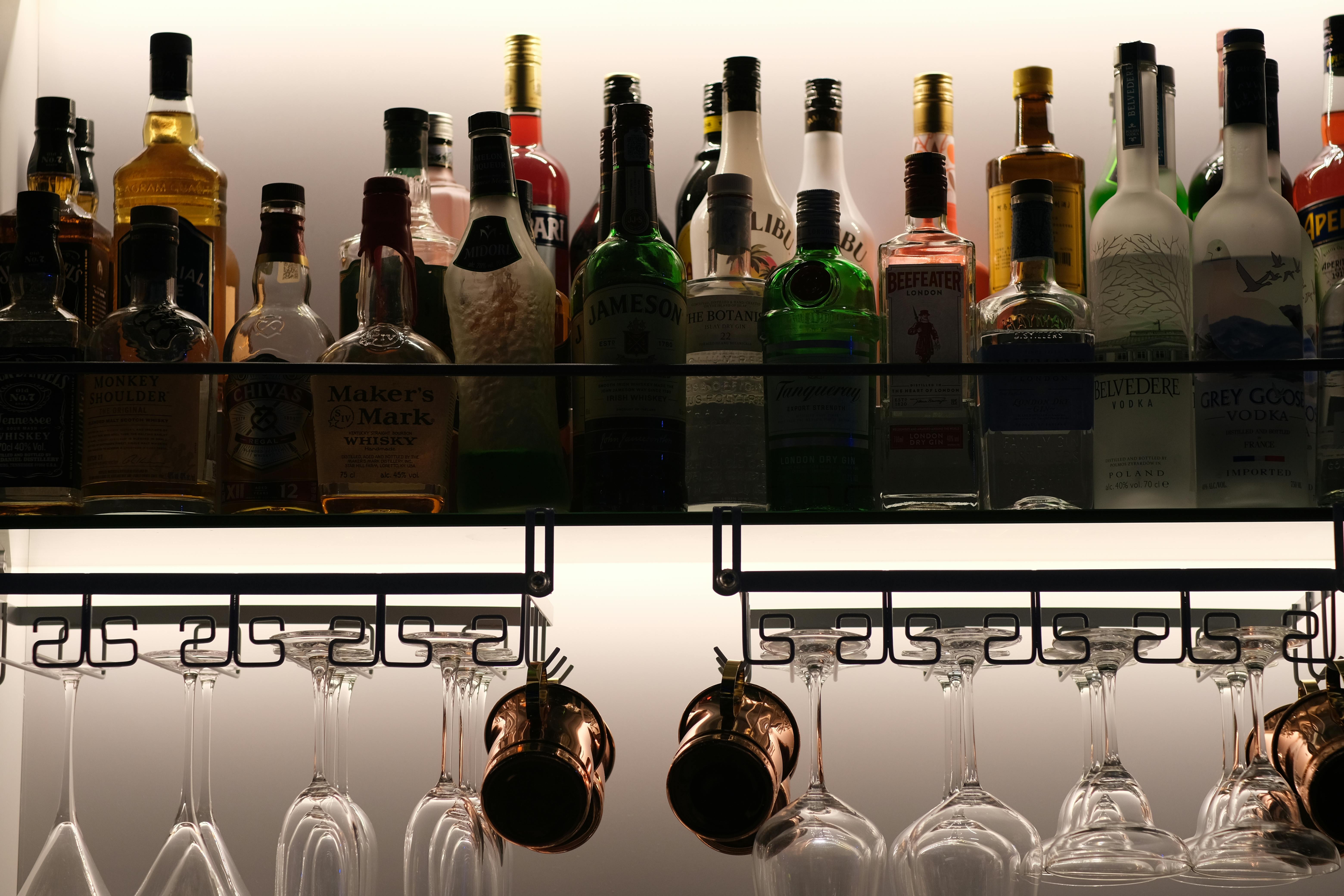 Caducidad bebidas alcohólicas: Guía completa