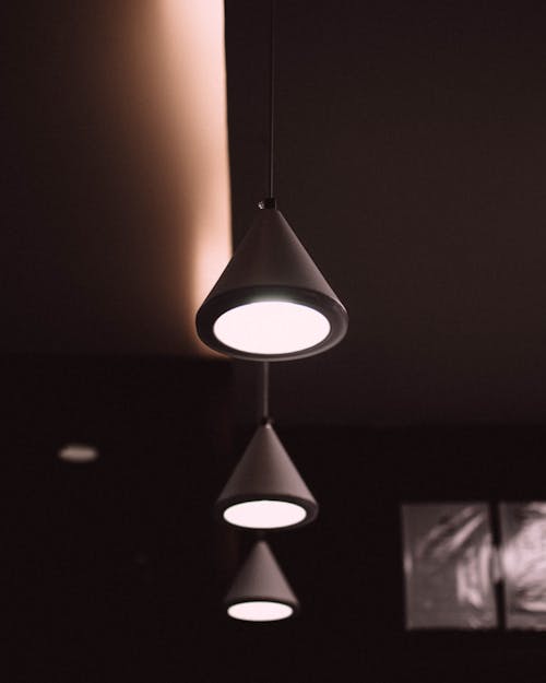 Turned-on 3-light Pendant Lamps