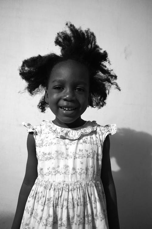 머리카락 날리는, 십 대 소녀, 아프리카 머리카락의 무료 스톡 사진