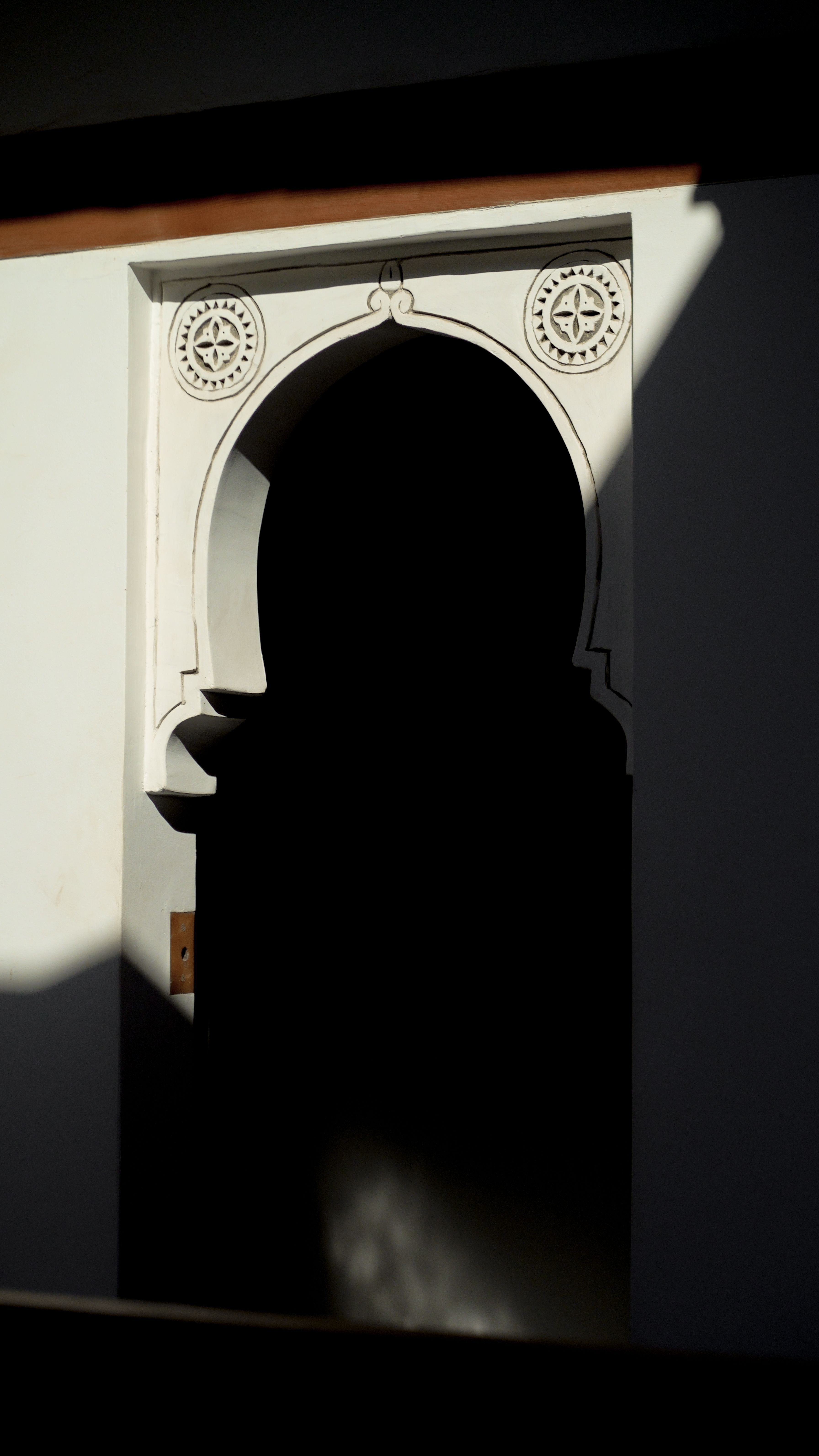 Mosque Entrance in Shadow · Free Stock Photo