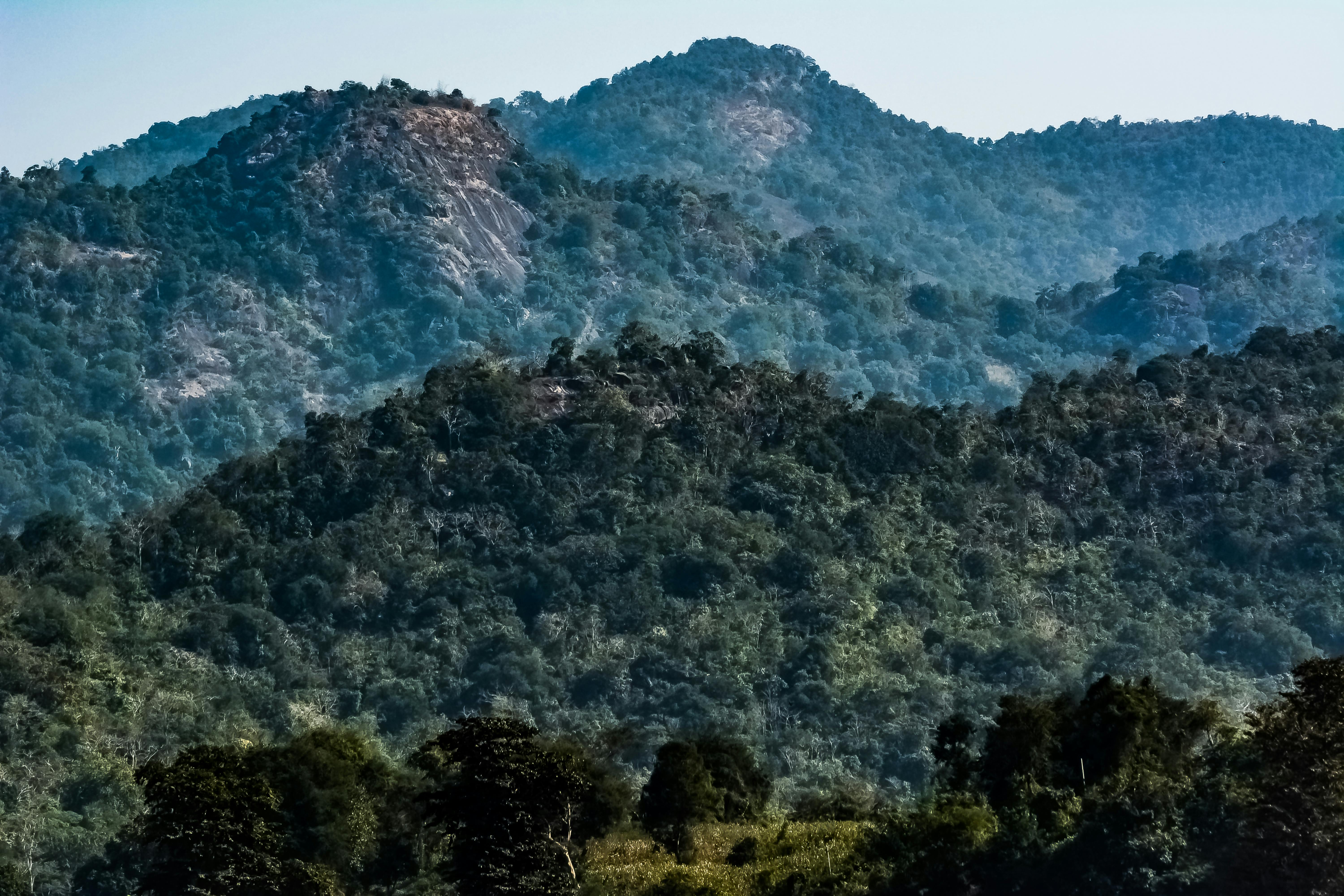 Free stock photo of Hills parallel