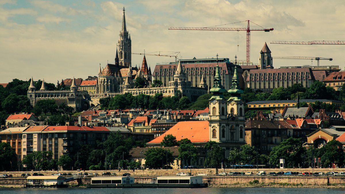 Budapest — Thermal baths and Danube views (4)