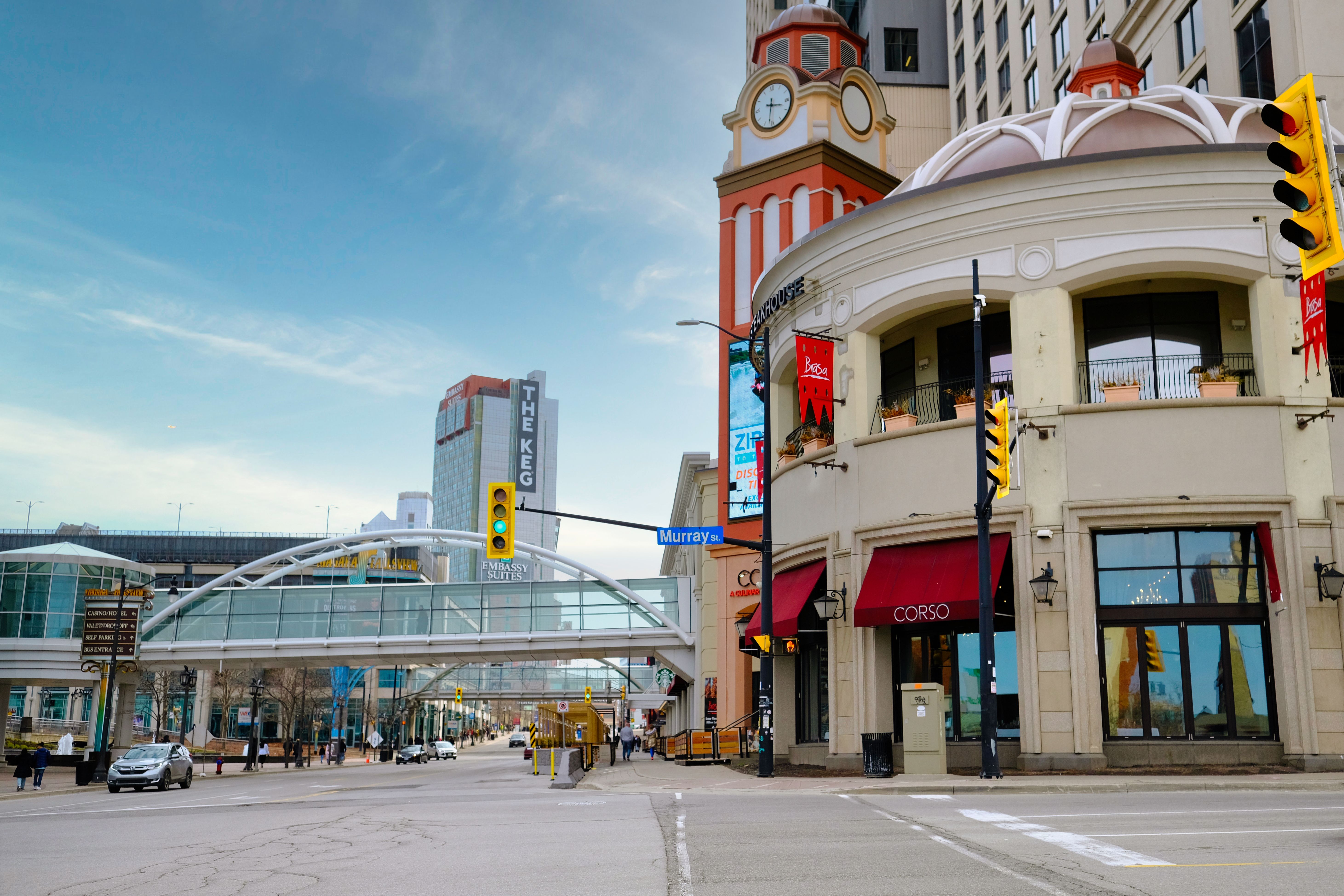 City Center and a Footbridge · Free Stock Photo