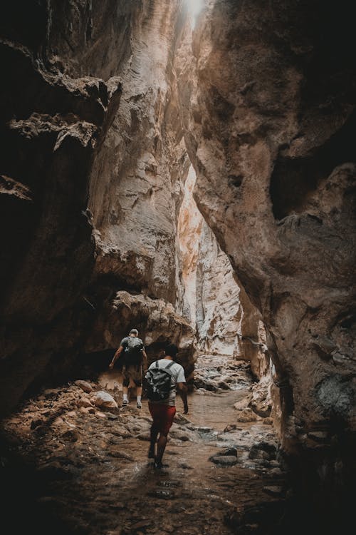 Kostnadsfri bild av äventyr, grotta, klyfta