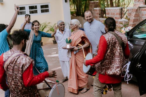 Foto profissional grátis de alegria, celebração, celebrando