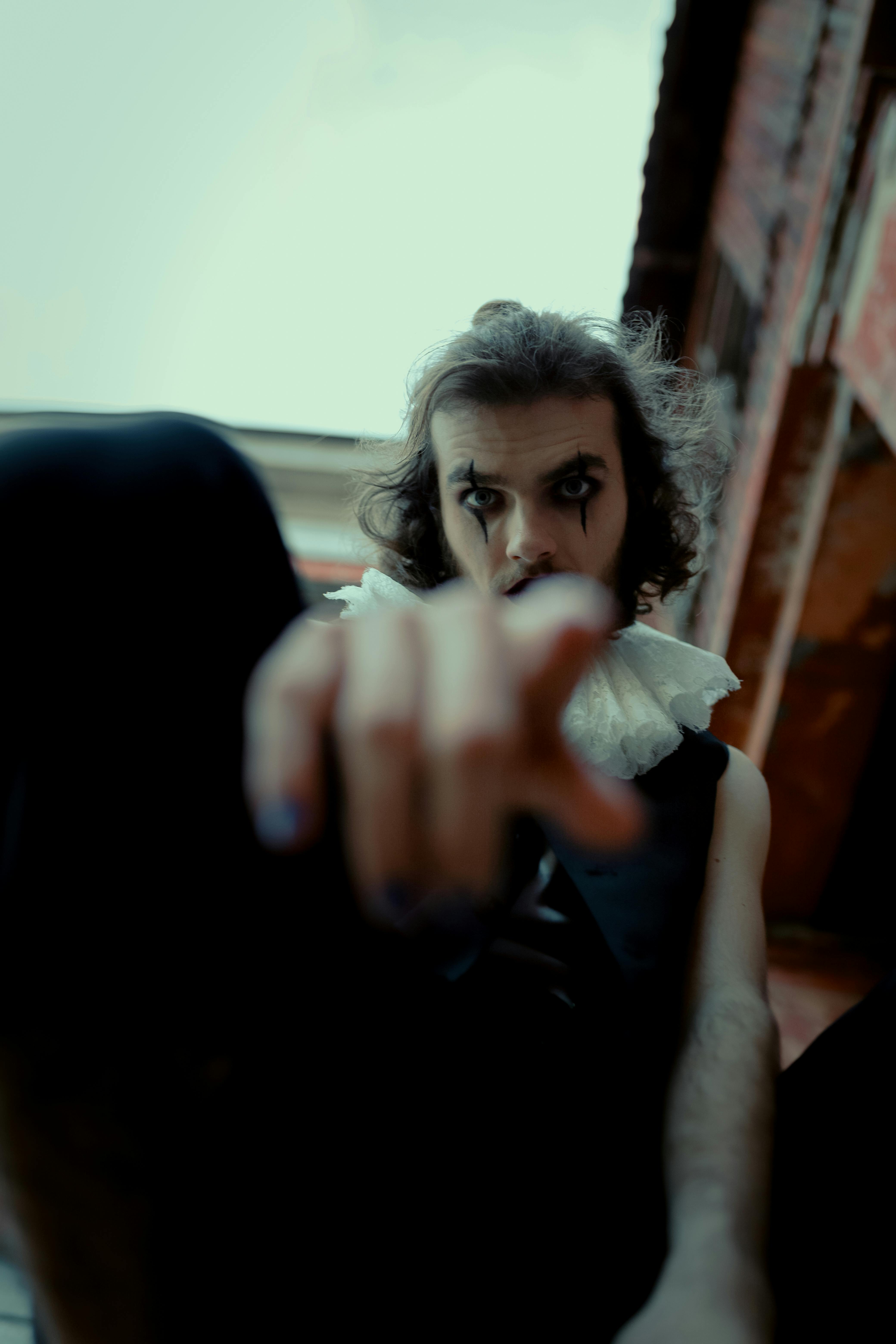 Ücretsiz adam, aktör, alan derinliği içeren Ücretsiz stok fotoğraf Stok Fotoğraflar