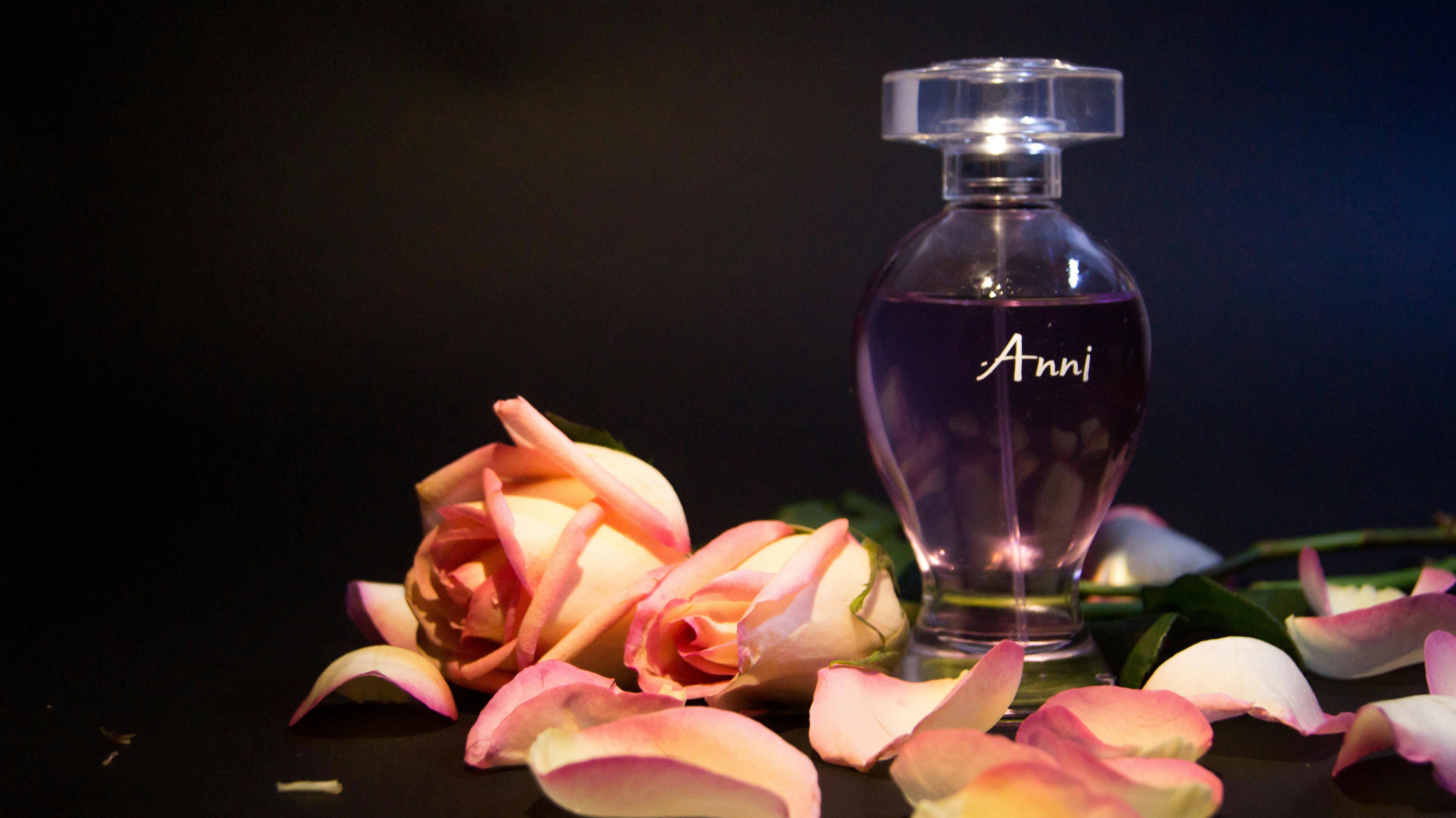 Download Free Stock Photo Of Black Background Glass Golden Yellow Yellowimages Mockups