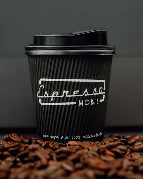 Δωρεάν στοκ φωτογραφιών με espresso κινητό, mockup, κατακόρυφη λήψη