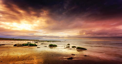 Gratis lagerfoto af atmosfærisk stemning, hav, humørlig himmel