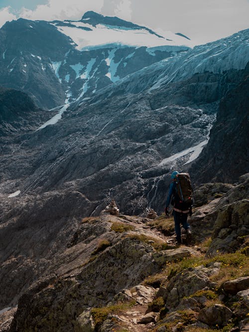 Foto d'estoc gratuïta de aventura, camí, d'esquena