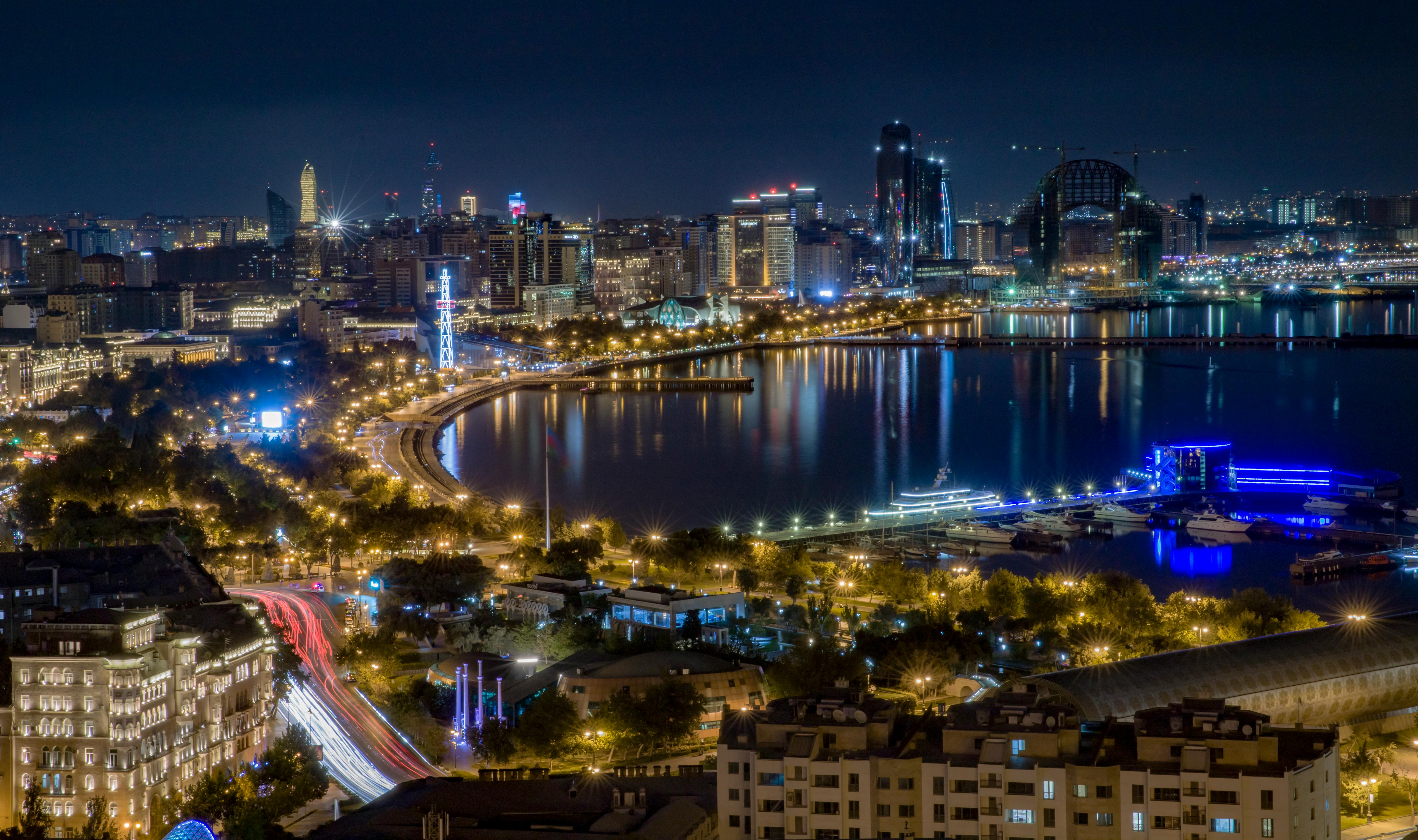 Baku Sea Coast at Night · Free Stock Photo