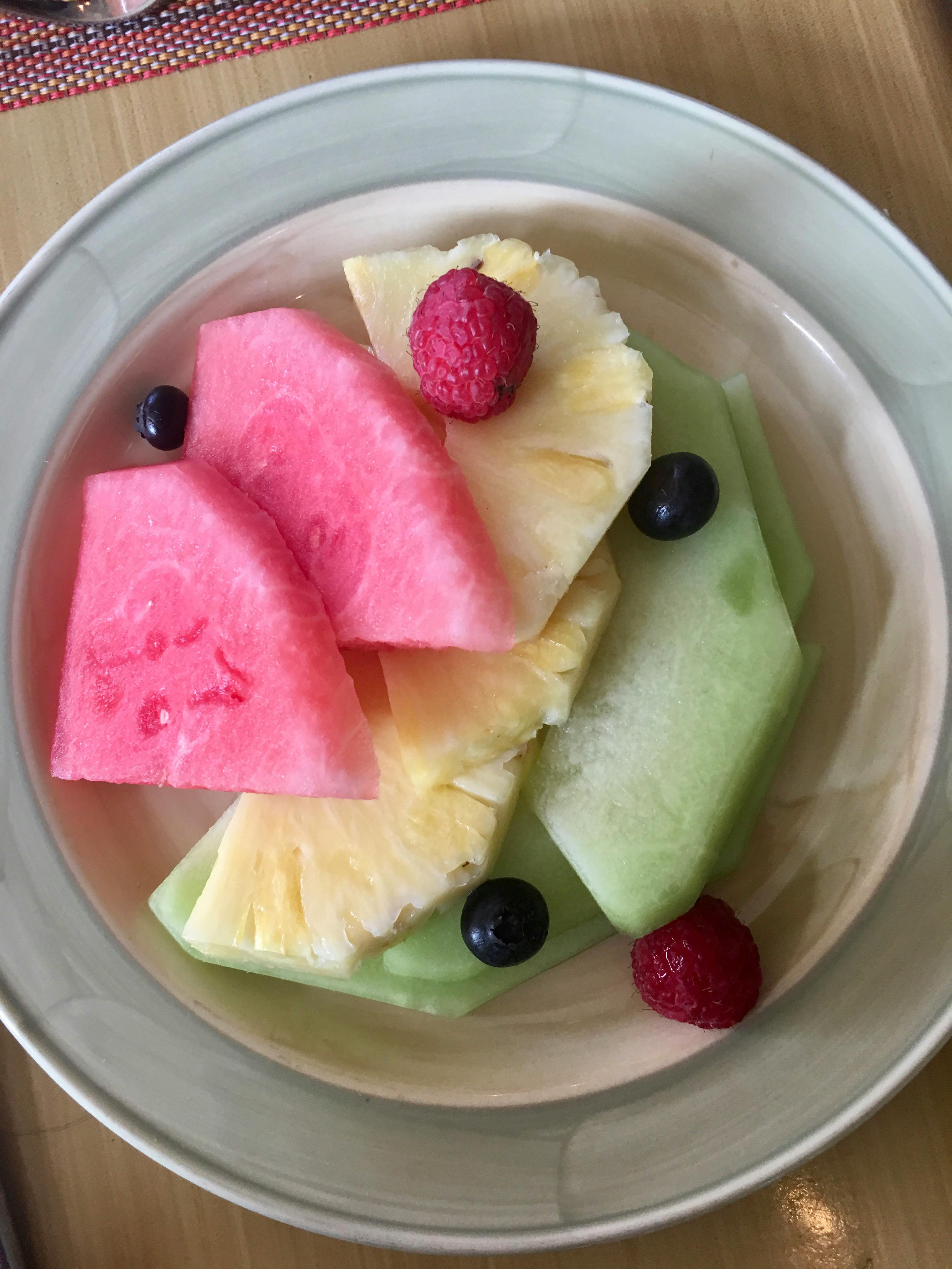 Free stock photo of fruit, fruit plate, pineapple