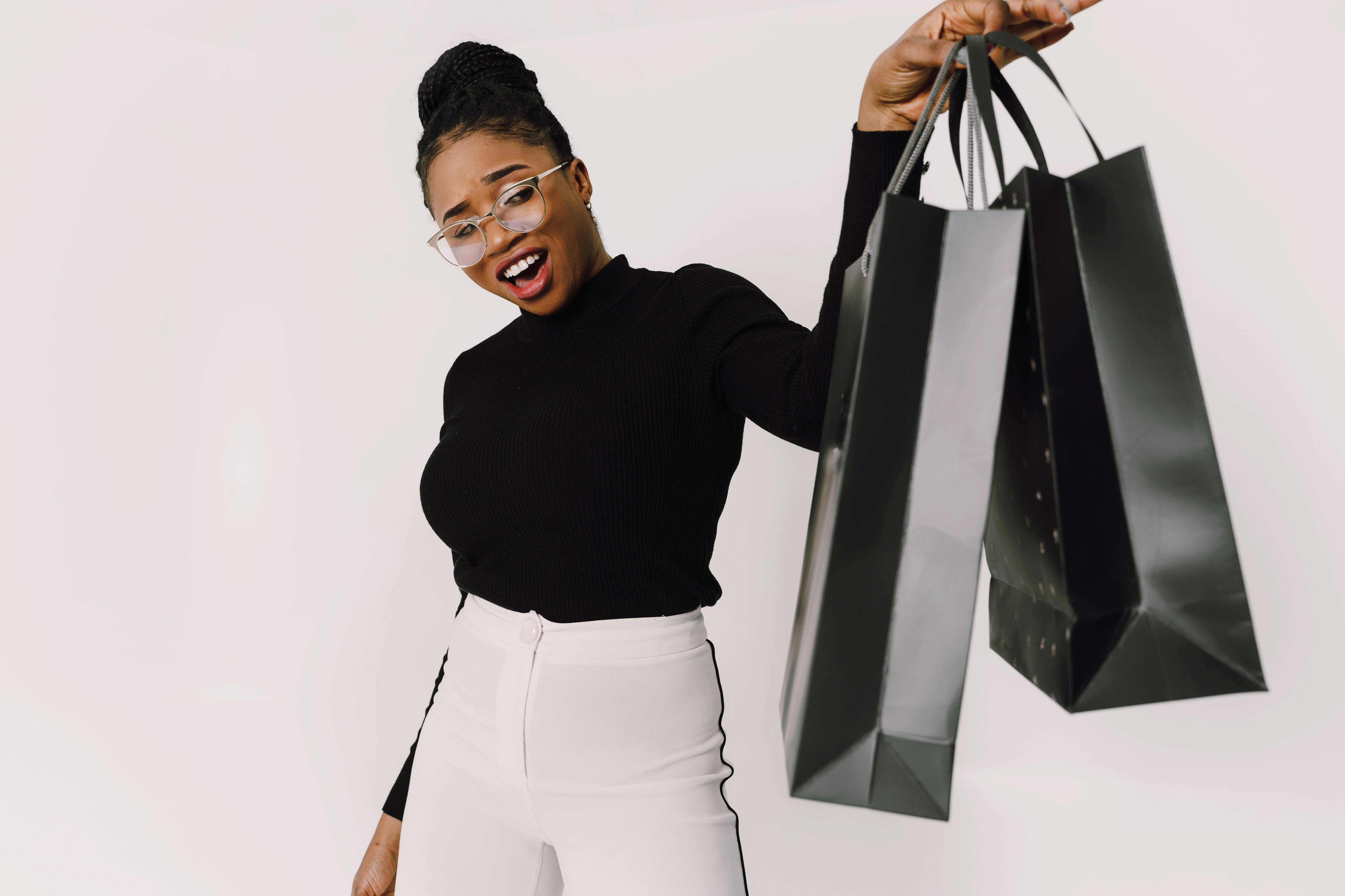 general lifestyle shop reviews — Photo by Tessy Agbonome on Pexels