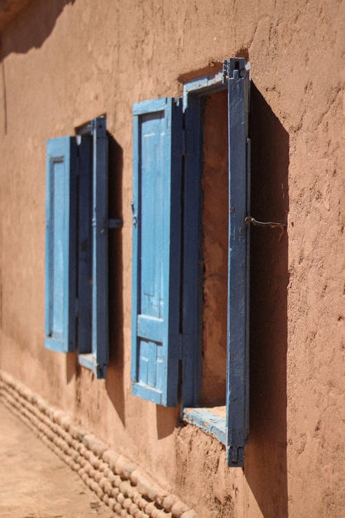 Window shutters | San Pedro de Atacama