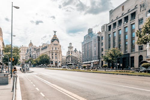 Gratis stockfoto met bewolkte lucht, Madrid, plaats