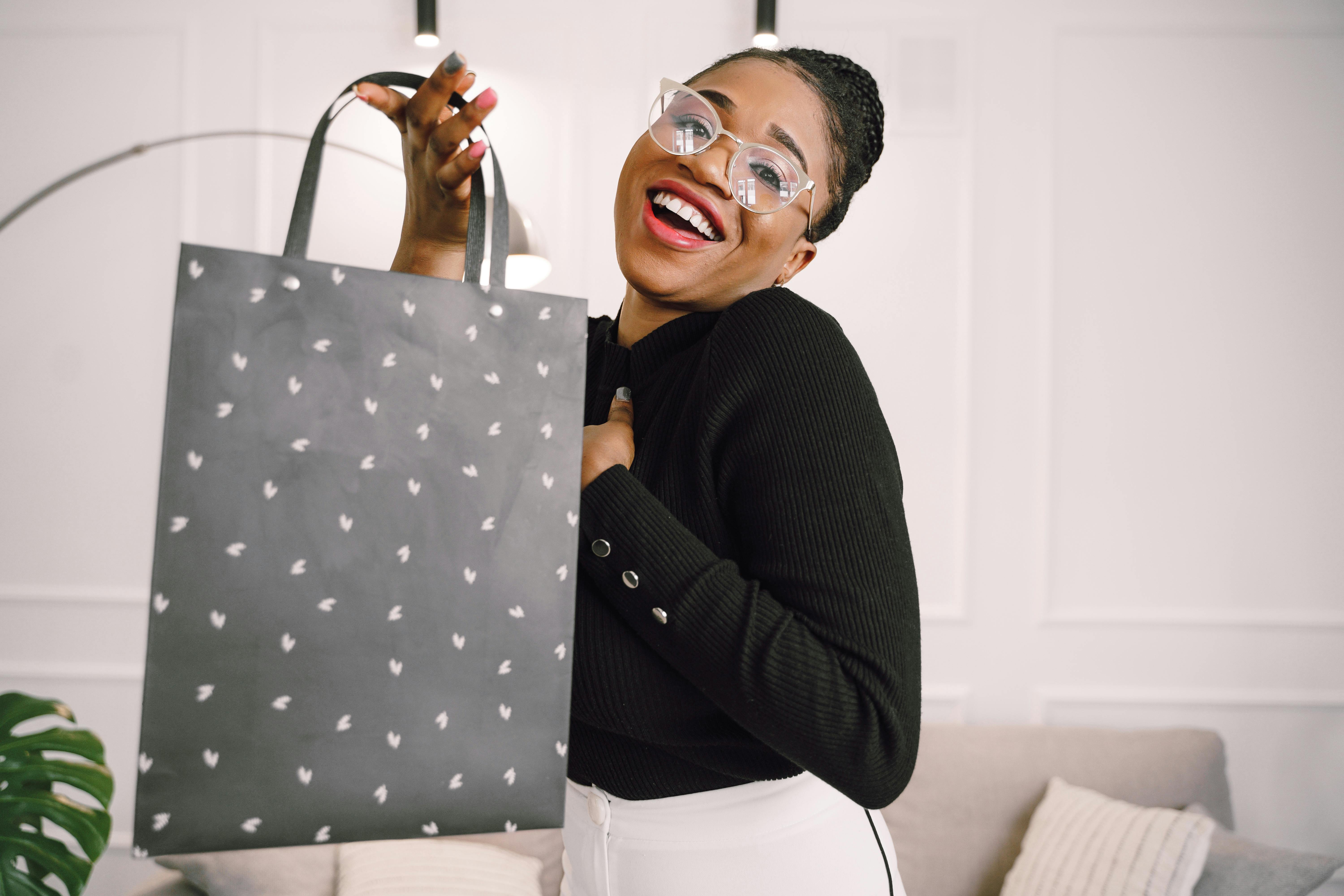 general lifestyle shop reviews — Photo by Tessy Agbonome on Pexels